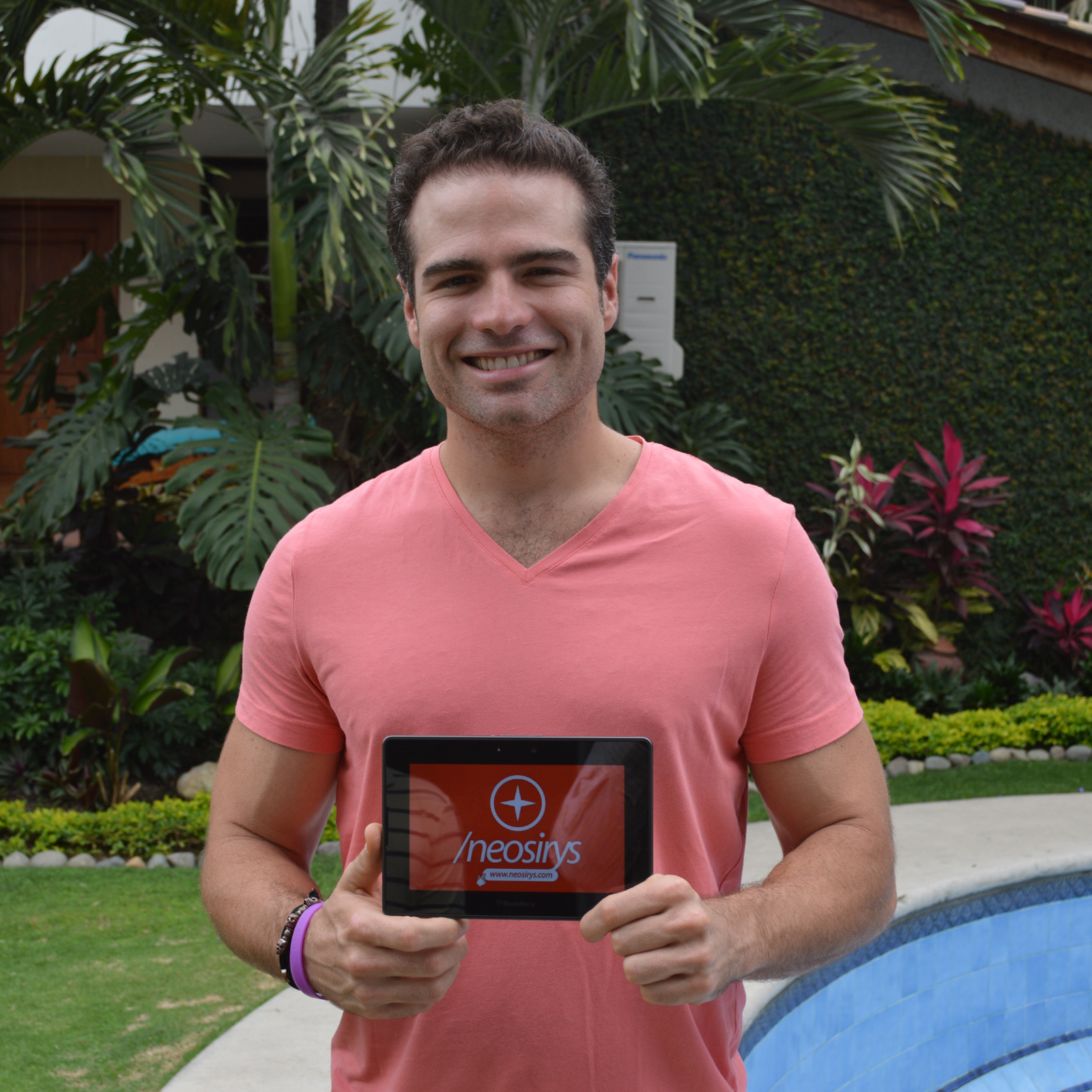 Roberto Manrique / Actor  - Neosirys