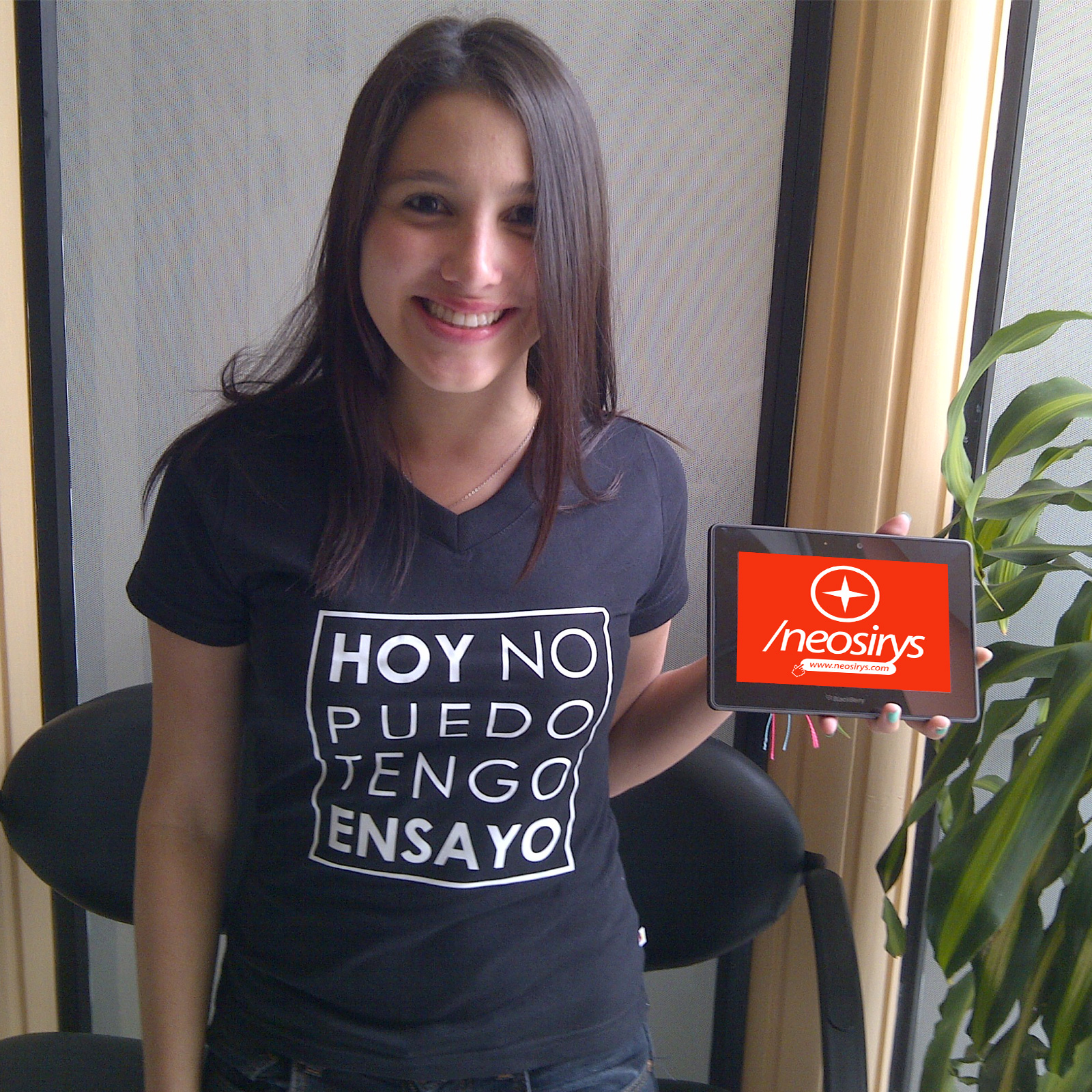 Raissa Zhuner / Cantante  - Neosirys